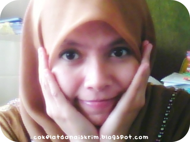 cikelyana: Perempuan & Gambar