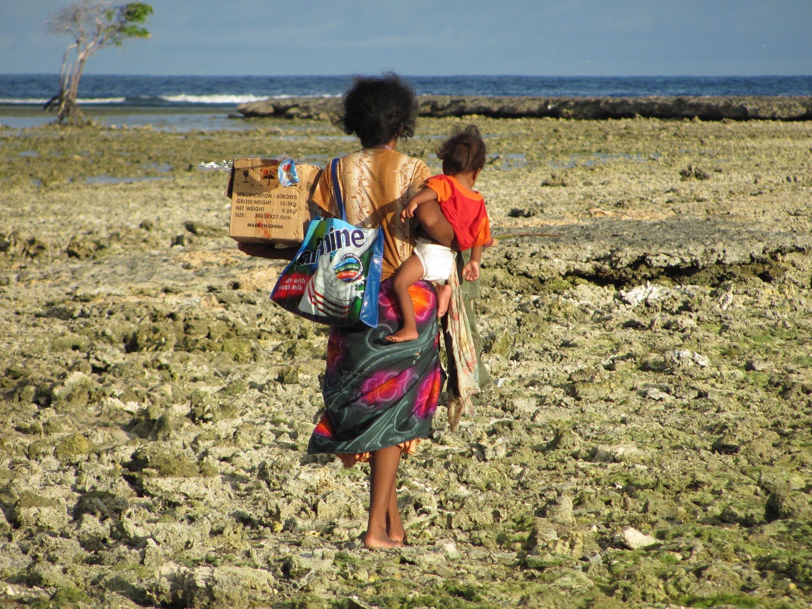 The Weary Traveller: Kiribati girl