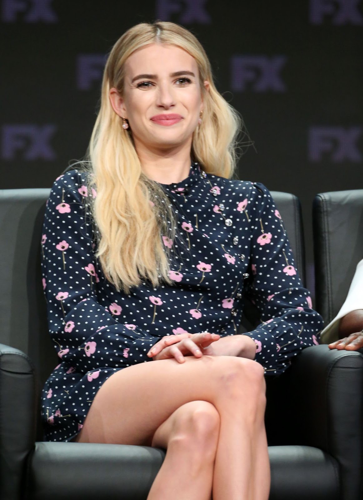 Red Carpet Dresses: Emma Roberts - "American Horror Story Apocalypse