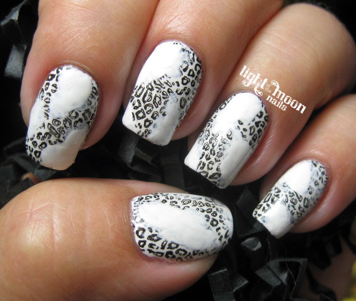Light of the Moon Nails: Another Black and White Fashion Inspiration
