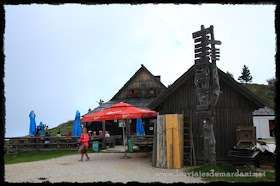 Zona turísticas con terrazas de Zeleni Rob