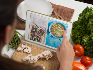 Discover the sustainable way to binge read magazines, declutter your life and save money with Readly!