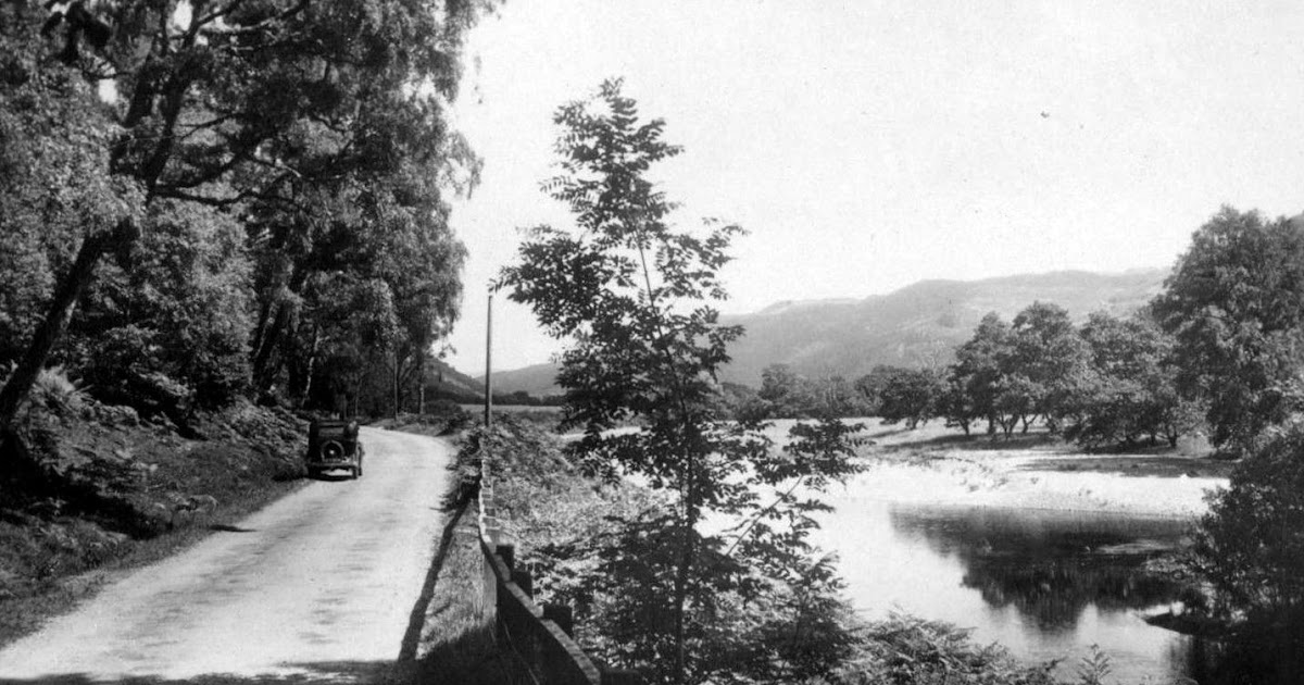Tour Scotland Old Travel Blog Photograph Vintage Car Road Strathglass