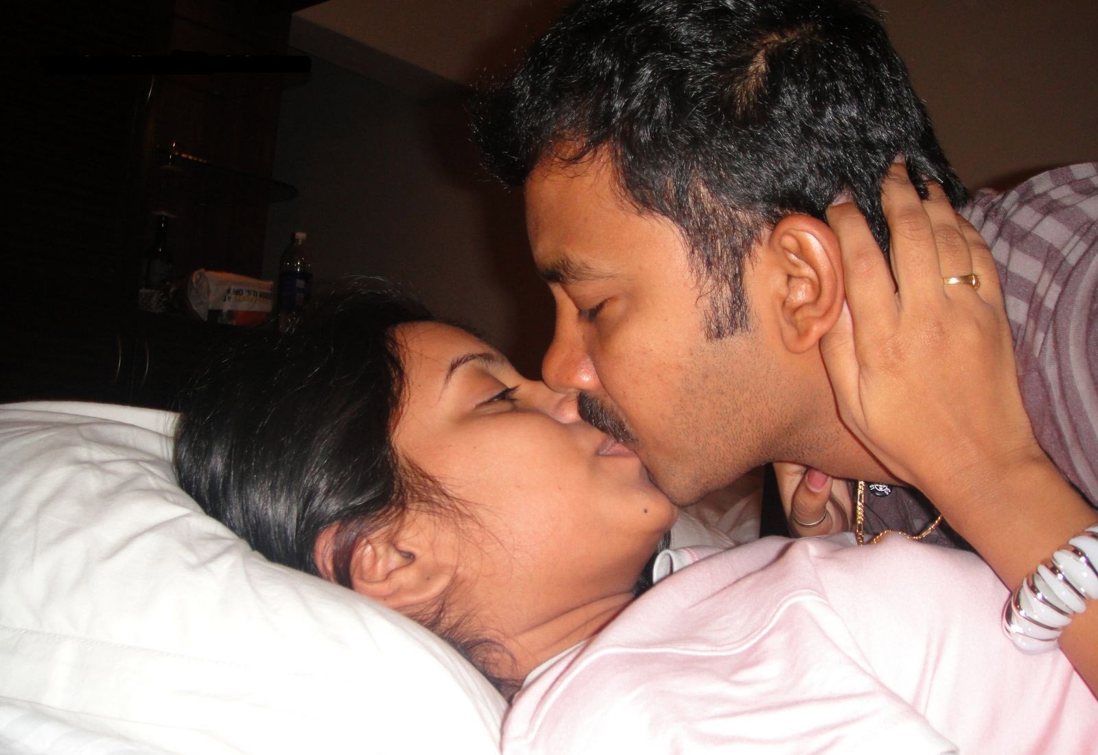 Indian Lesbian Girls Kissing Madly