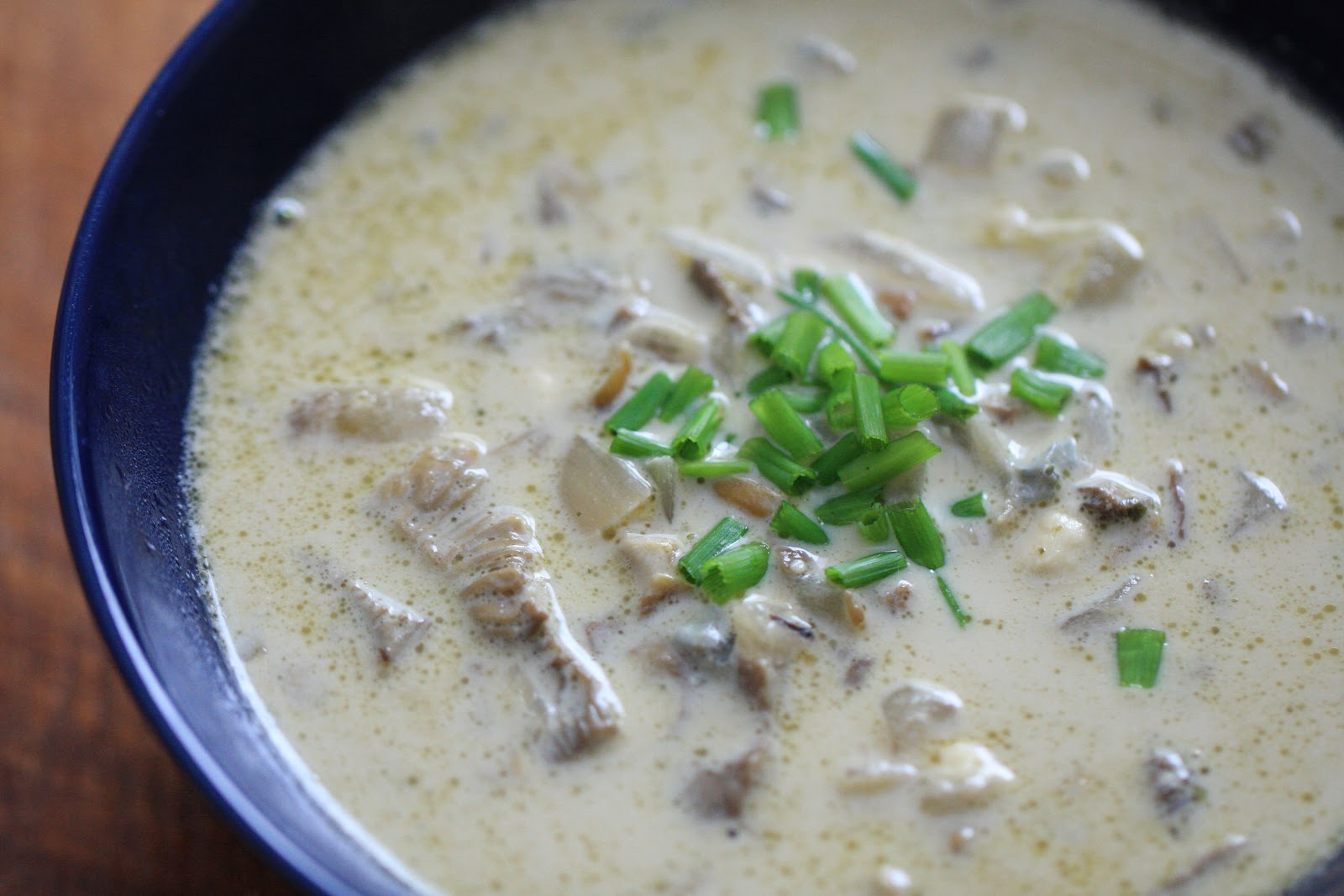 Finn Cuisine Suppilovahverokeitto (soupe aux chanterelles en tube)