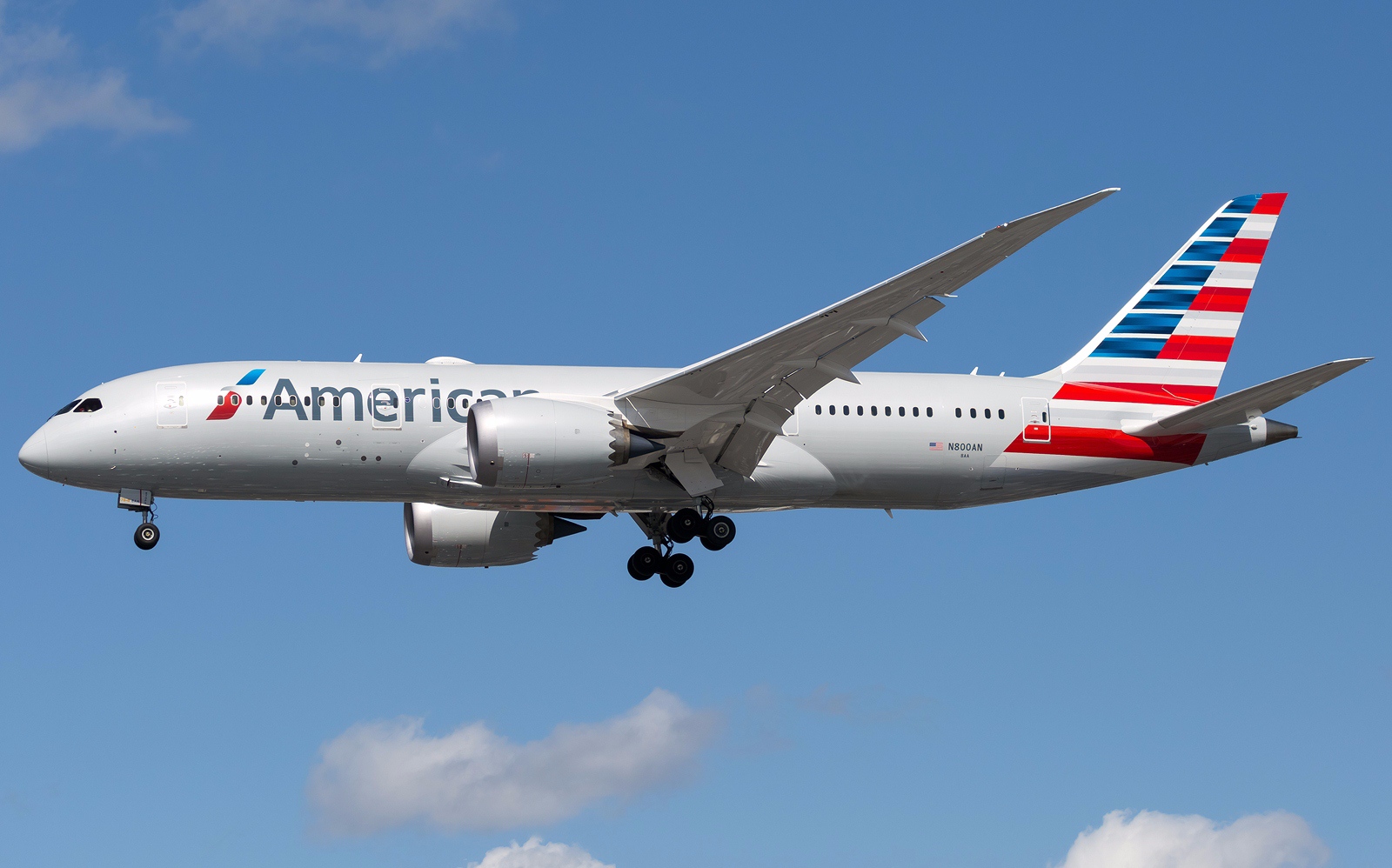 American Airlines Boeing 787-8 At Heathrow Aircraft Wallpaper 4038