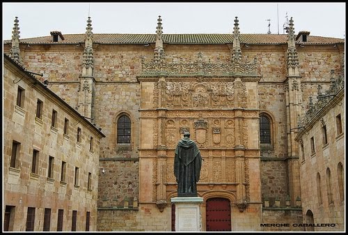 La fachada de la Universidad de Salamanca...
