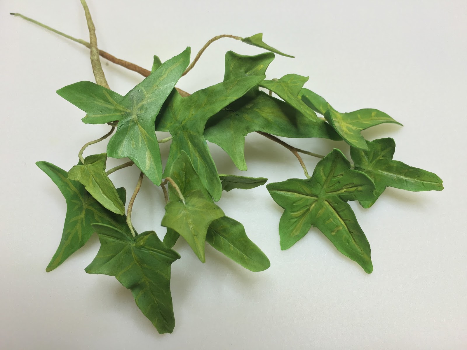 Confectionery Flowers Ivy Leaves
