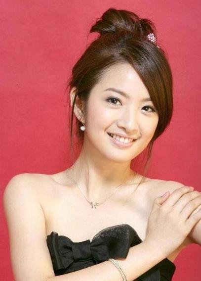 Young and Innocent Ariel Lin | Artist-artist Mandarin | Profile