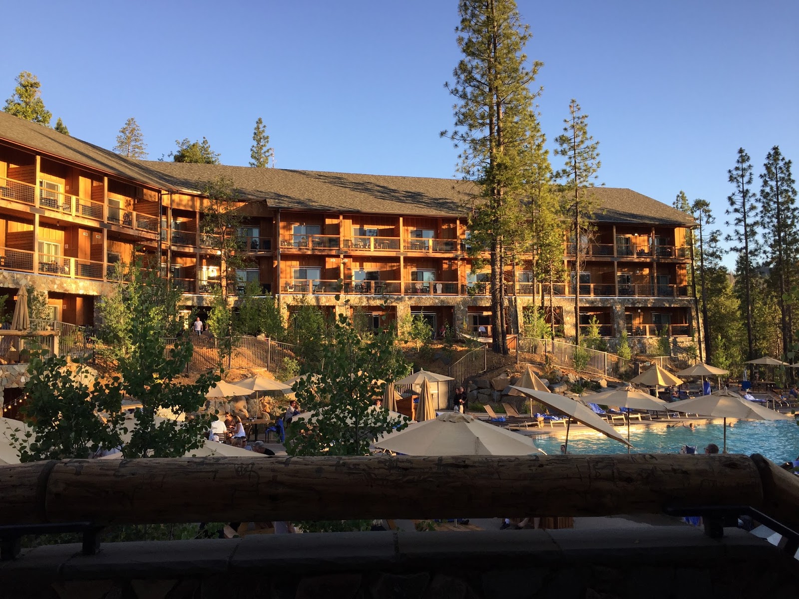 フード ワインの日々 ヨセミテ国立公園 グルメ Rush Creek Lodge ラッシュ クリーク ロッジ