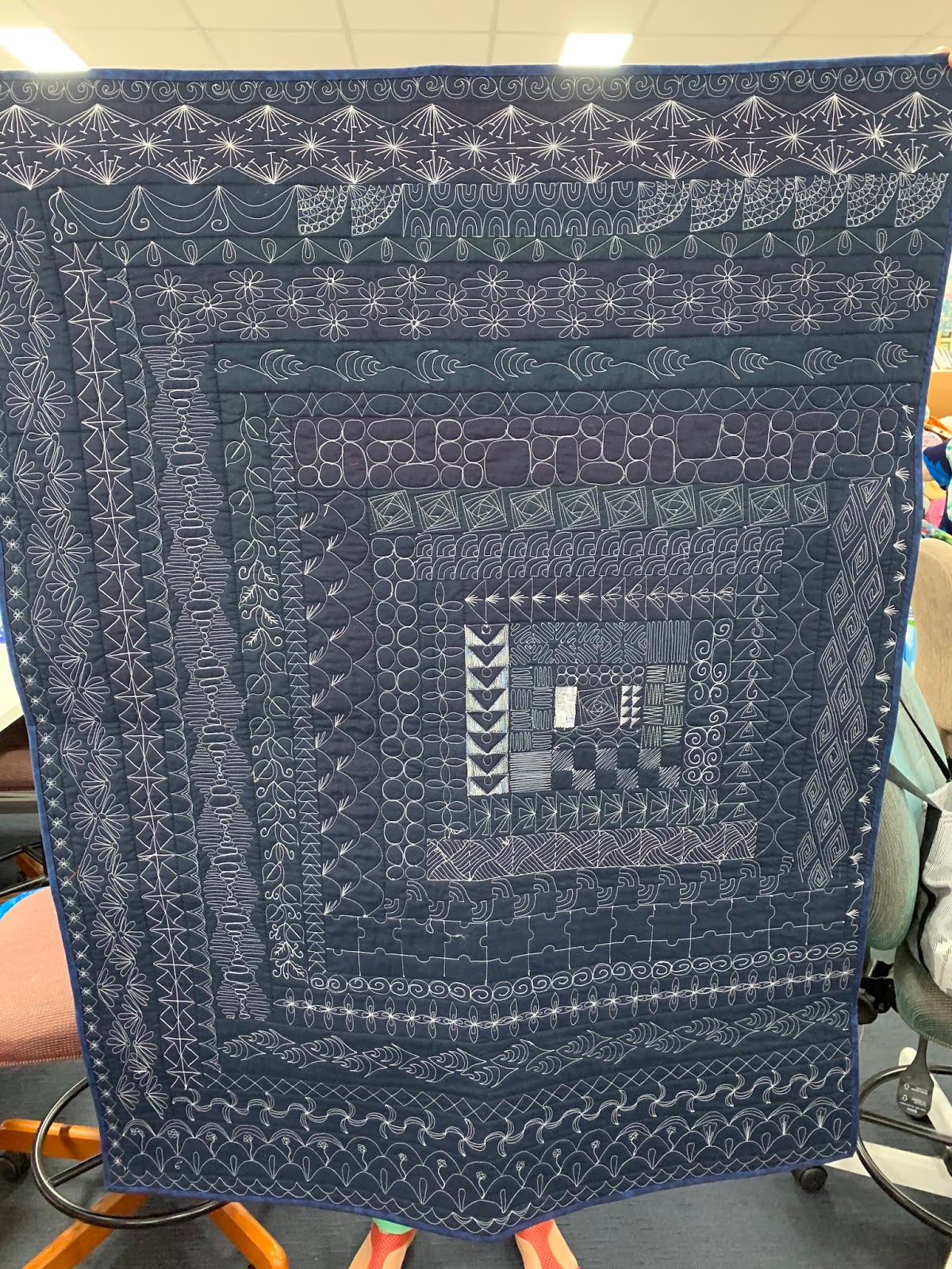 Deborah Louie BERNINA Glamorous Clams