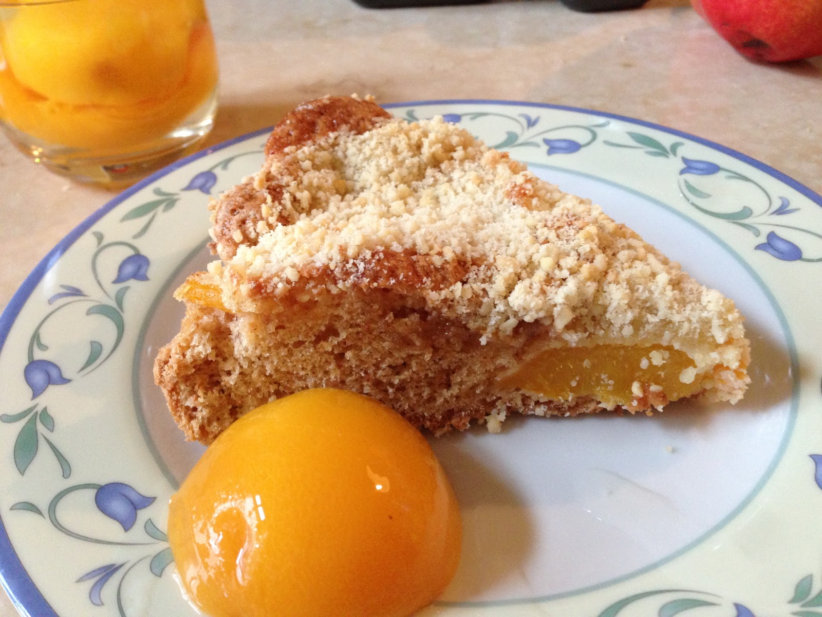 TORTA DI AMARETTI E PESCHE di