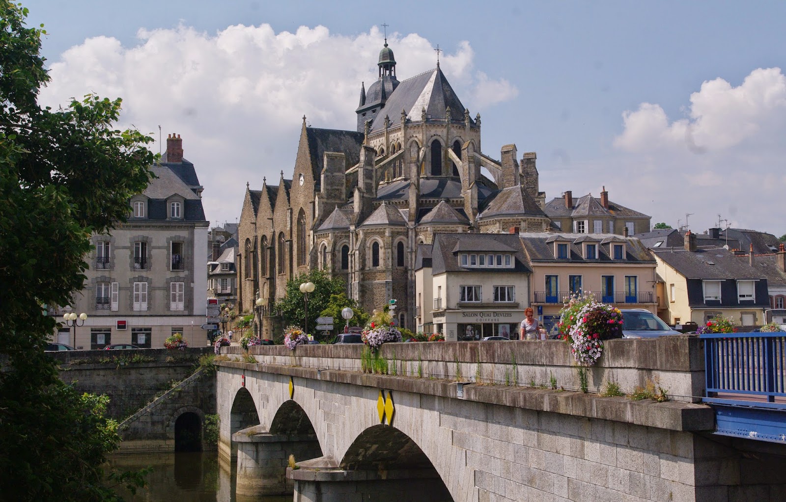 Images de France. Découverte de la MAYENNE MAYENNE.