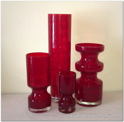 http://eurekapremium.blogspot.gr/2015/07/various-red-vases.html