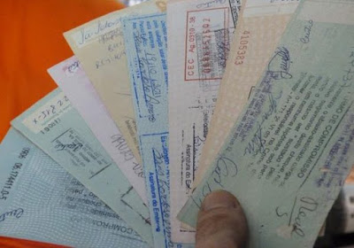 Jeremoabo: Mulher é presa aplicando golpe em agência bancária