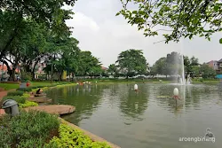 taman situ lembang jakarta pusat