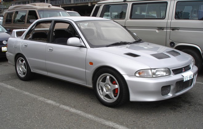 Mitsubishi Lancer EVO 1 'first generation EVO' | auto style corner
