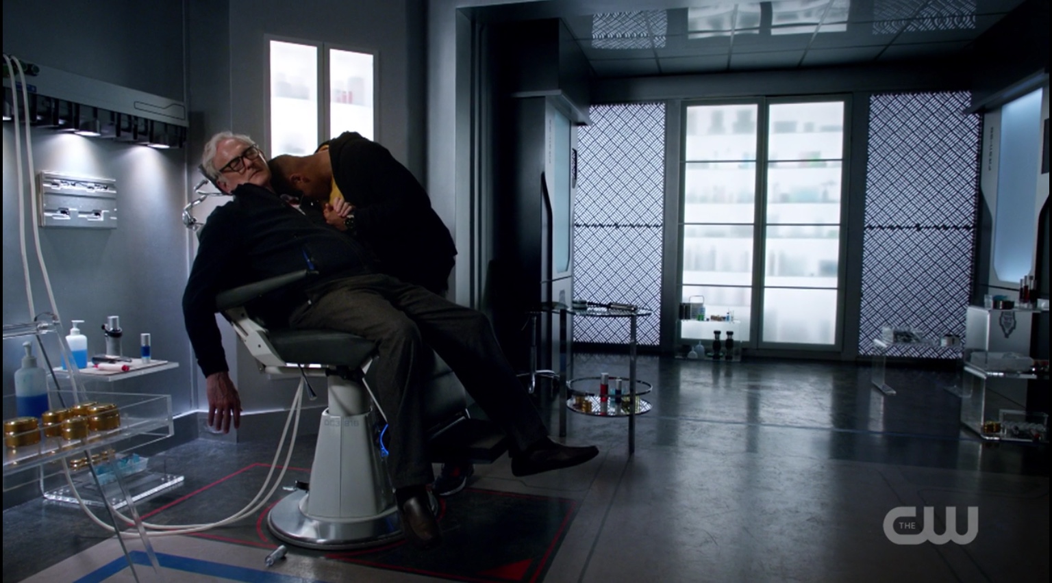 Supergirl Comic Box Commentary Crisis On Earth X Review Parts 2,3, & 4