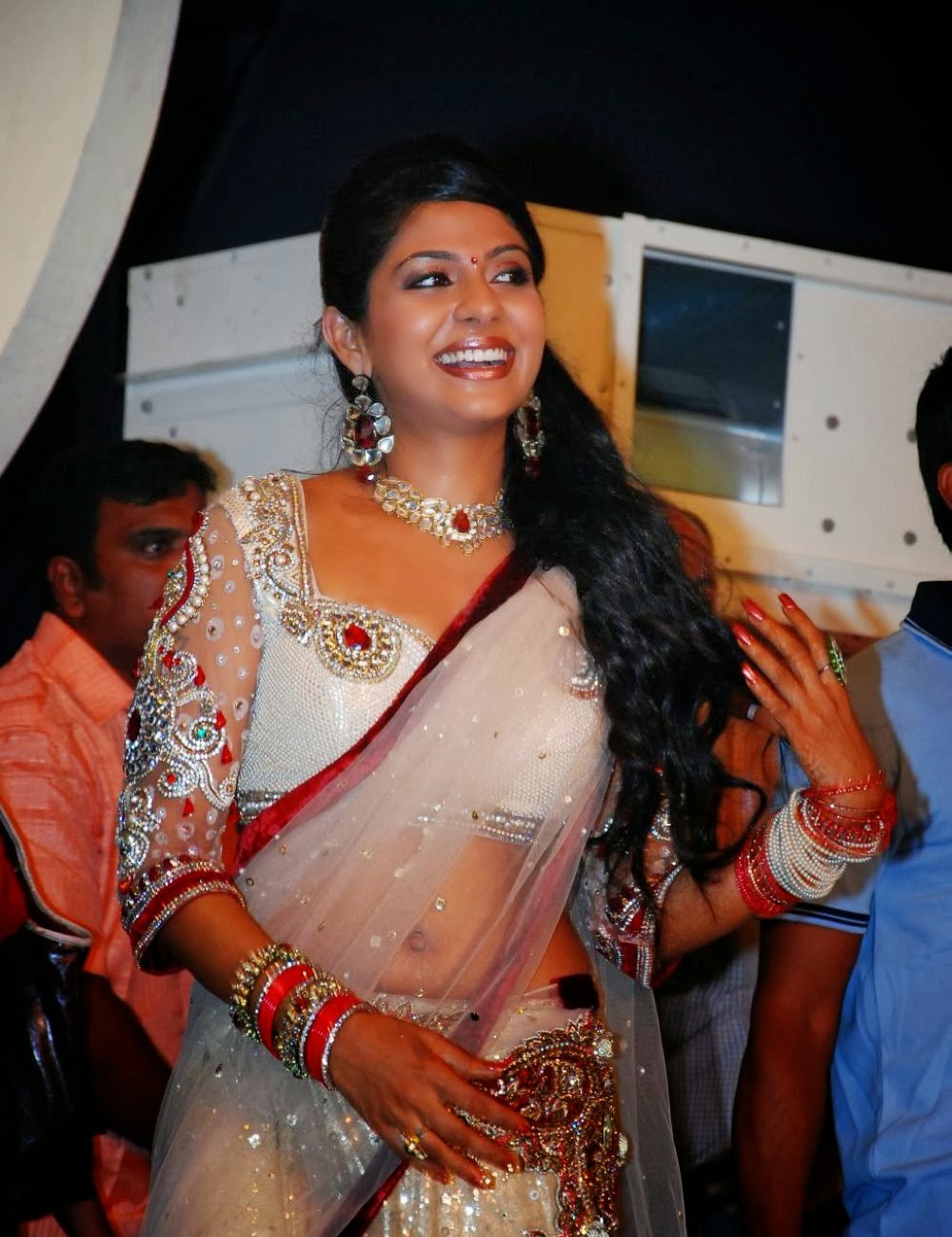 Actress Poornima Indrajith Rare Navel Show Photos -Sa - Television