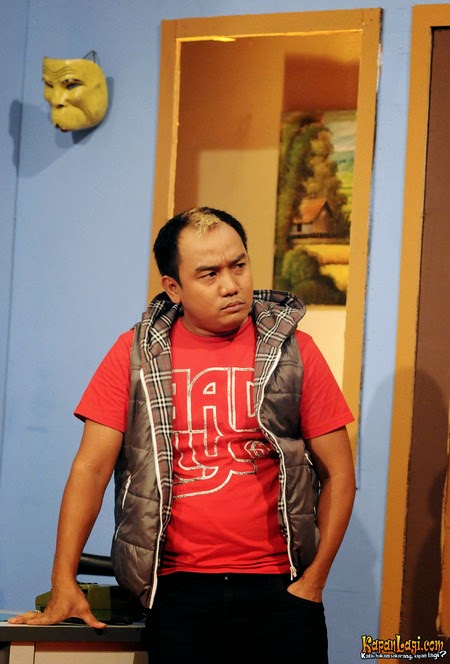 FOTO TERBARU AZIS GAGAP - PART 2 - Kumpulan Foto Dan Profile Artis