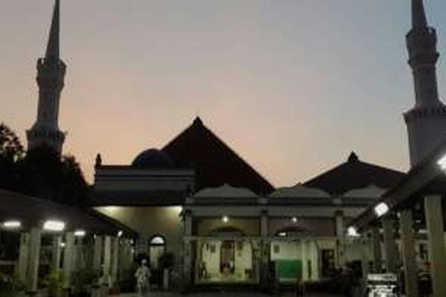 Masjid Luar Batang Jakarta