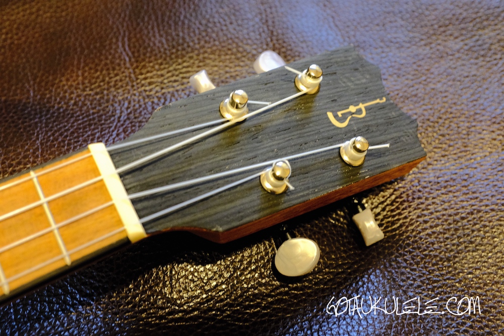 人気ショップが最安値挑戦人気ショップが最安値挑戦CARVALHO ウクレレ