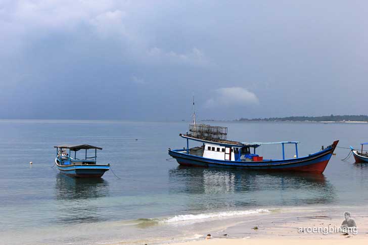 pantai tanjung kelayang belitung
