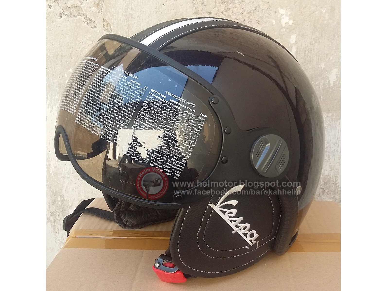 Helm 75 Vespa Hitam Glossy line BW ~ Helm Vespa