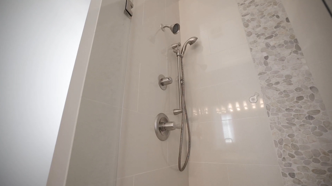57 Interior Design Photos vs. 319 184 St, Surrey, BC Luxury Home Tour
