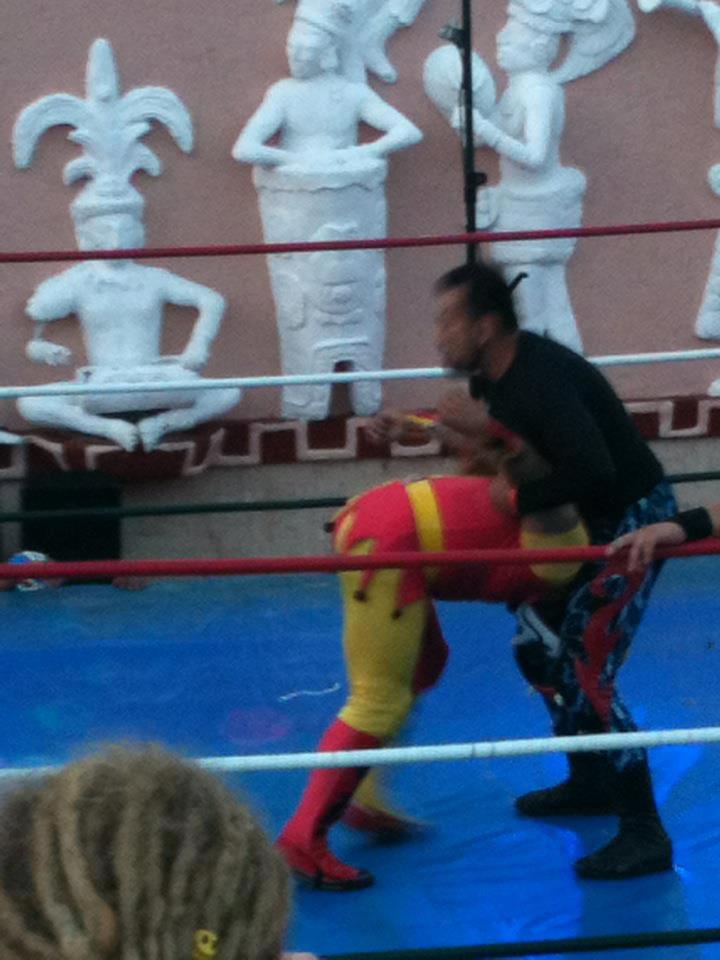 show de lucha libre en Playa