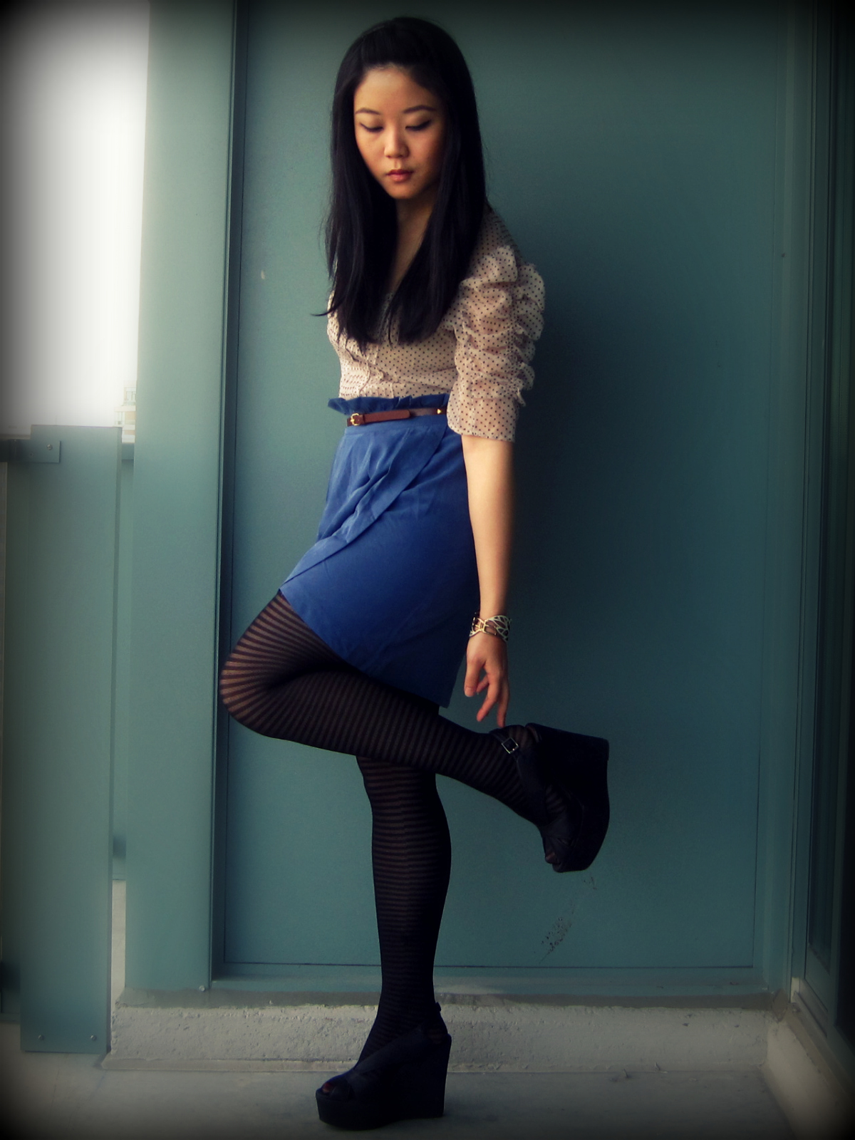 Featured blogger Monocroma.chic - Fashionmylegs : The tights and hosiery  blog