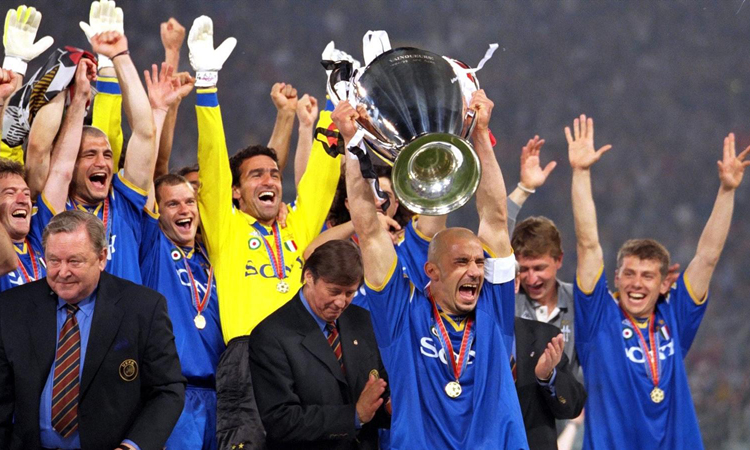 1996, Juventus na tronu Evrope.