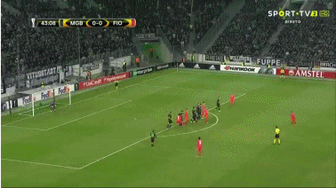 오늘자 베르나르데스키 마법 프리킥.gif | 인스티즈