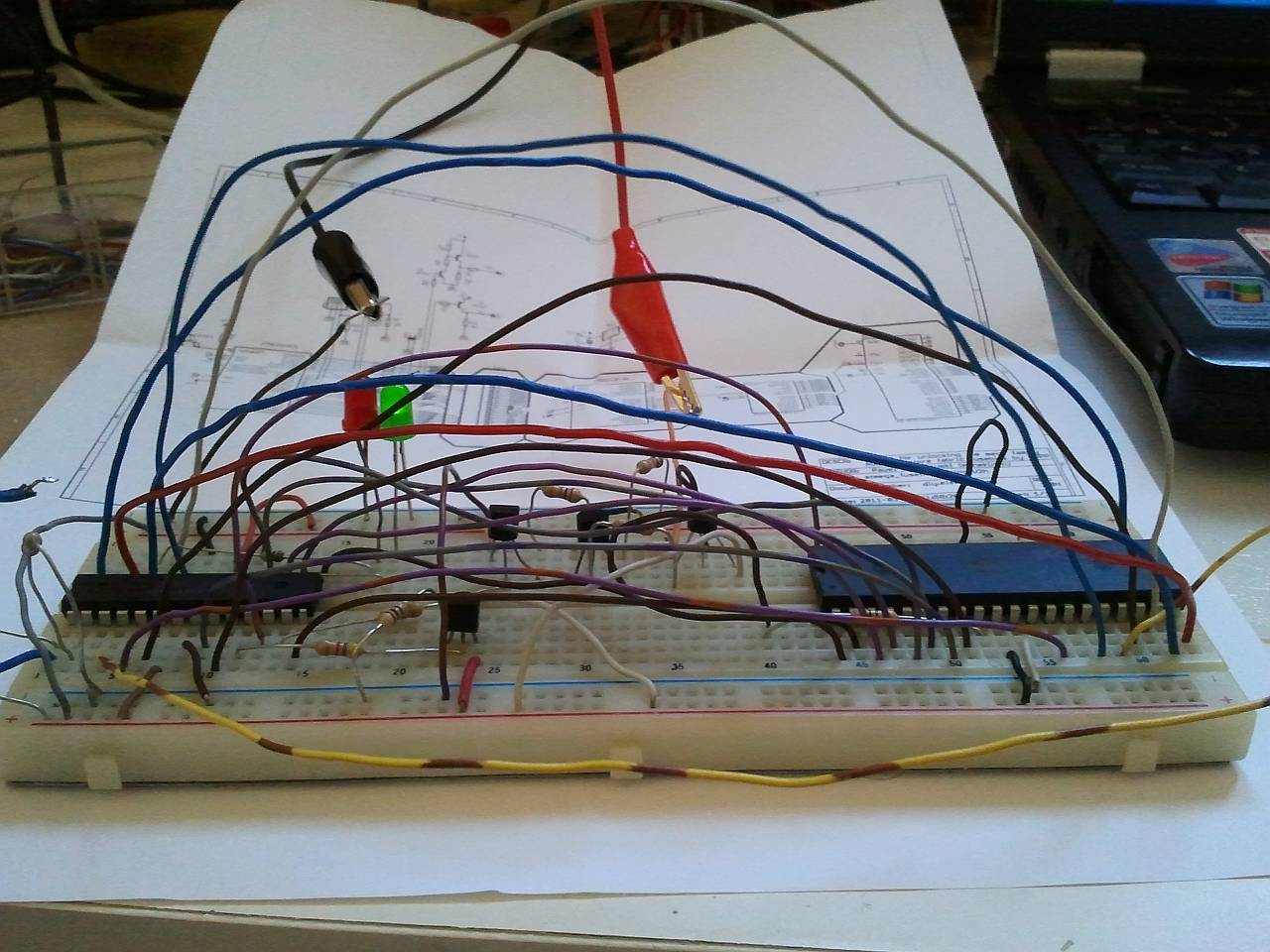 IK1ZYW Labs: HVPP fusebit doctor for AVR's