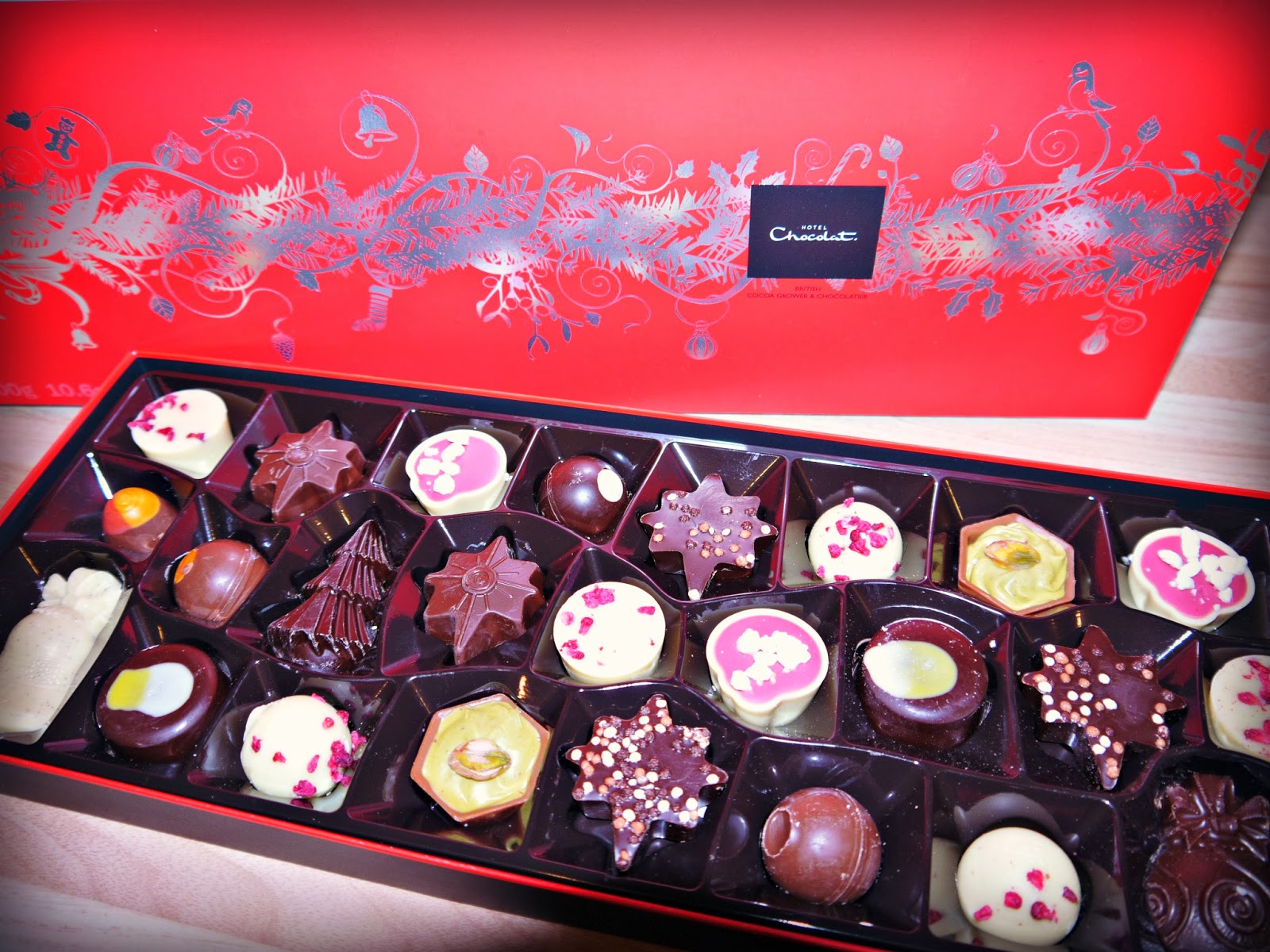 Inside the Wendy House Hotel Chocolat Classic Christmas Selection Review