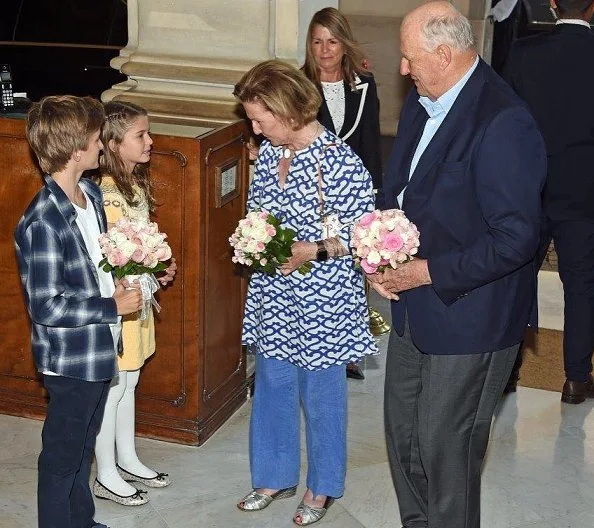 King Harald and Queen Sonja of Norway went on to the Alvear Palace Hotel in Buenos Aires, Argentina. Minister of Foreign Affairs Jorge Faurie