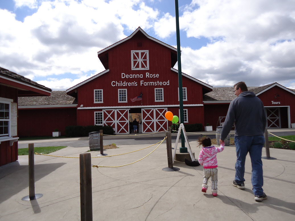 Deanna Rose Childrens Farmstead Tropical Mom's Day Off