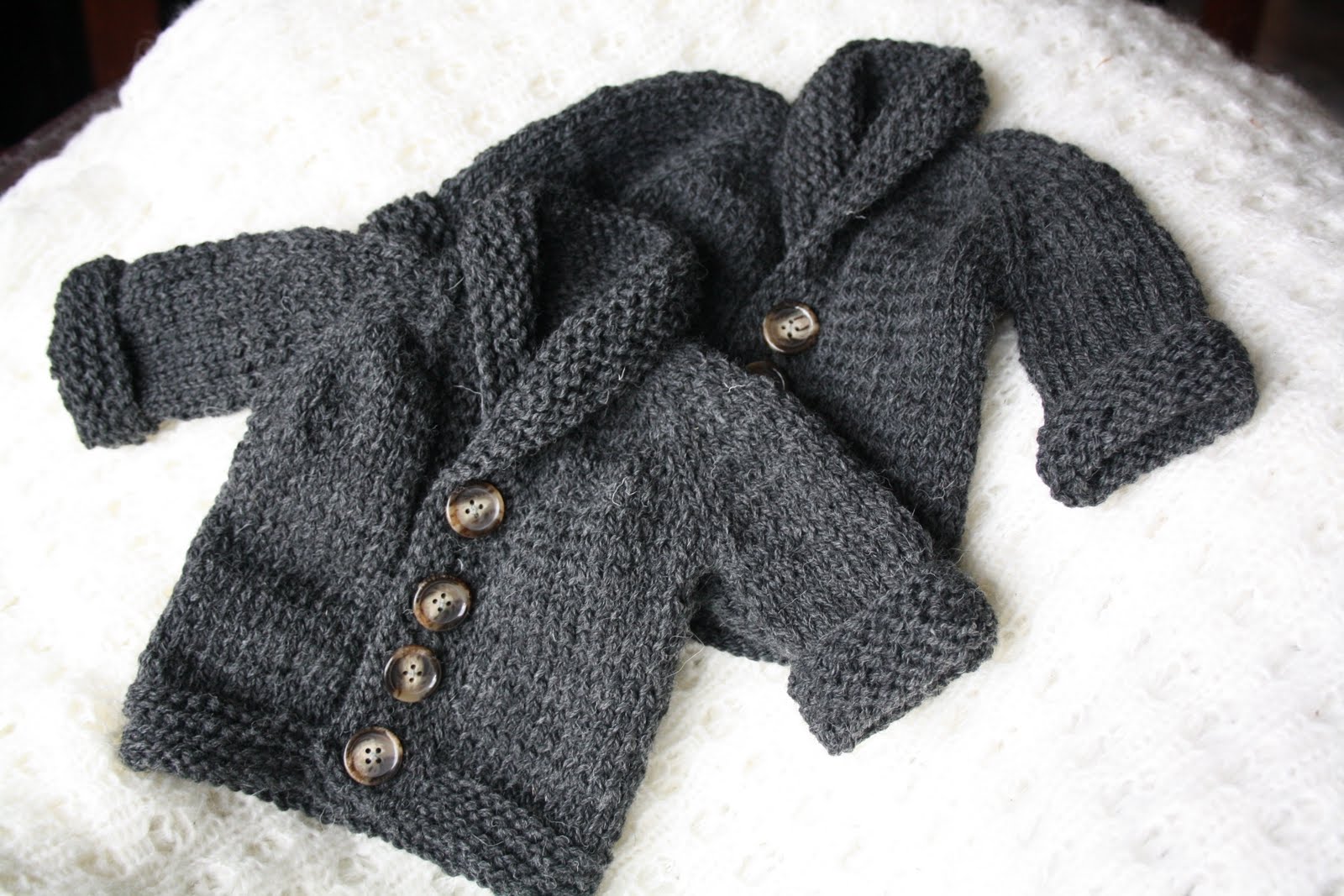 The Knitting needle To små jakker Baby Sophisticate