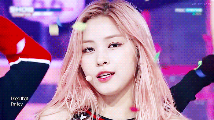 취향저격하던 날의 있지 ITZY 류진 분위기 모음.jpgif | 인스티즈