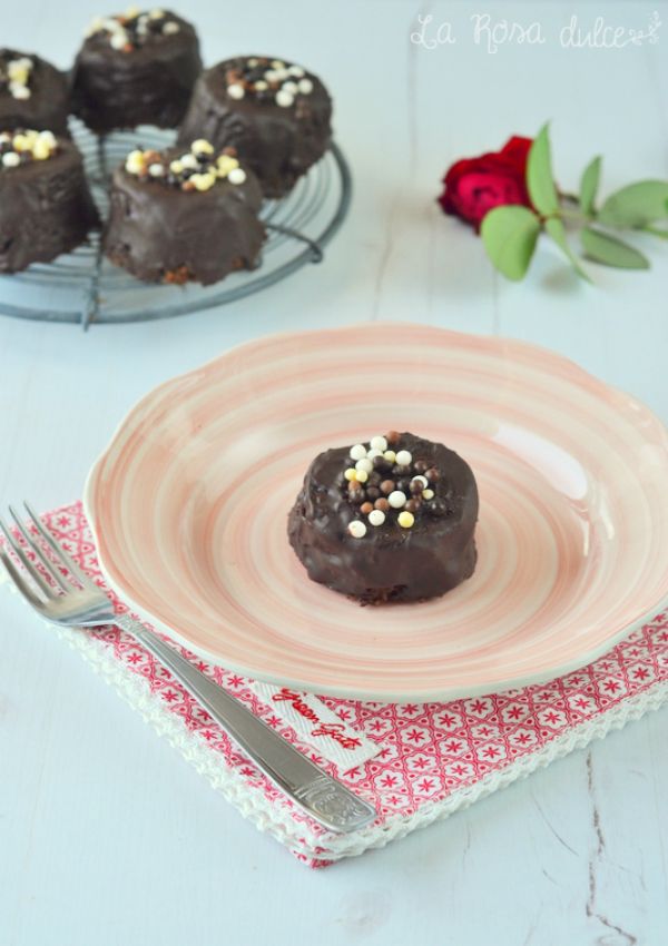 Pastelitos de galleta y chocolate en microondas