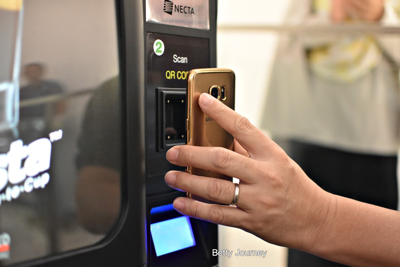 Betty's Journey vBarista New Cashless Coffee Vending Machine In Malaysia
