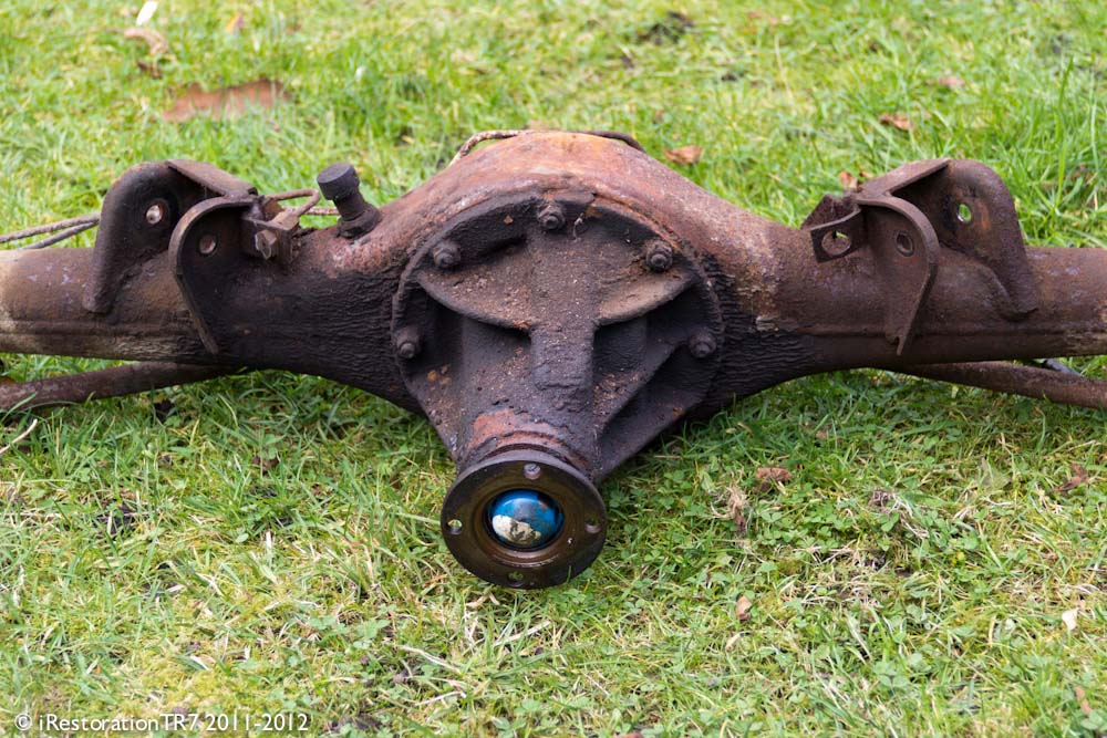 iRestoration TR7: Rear axle removed...