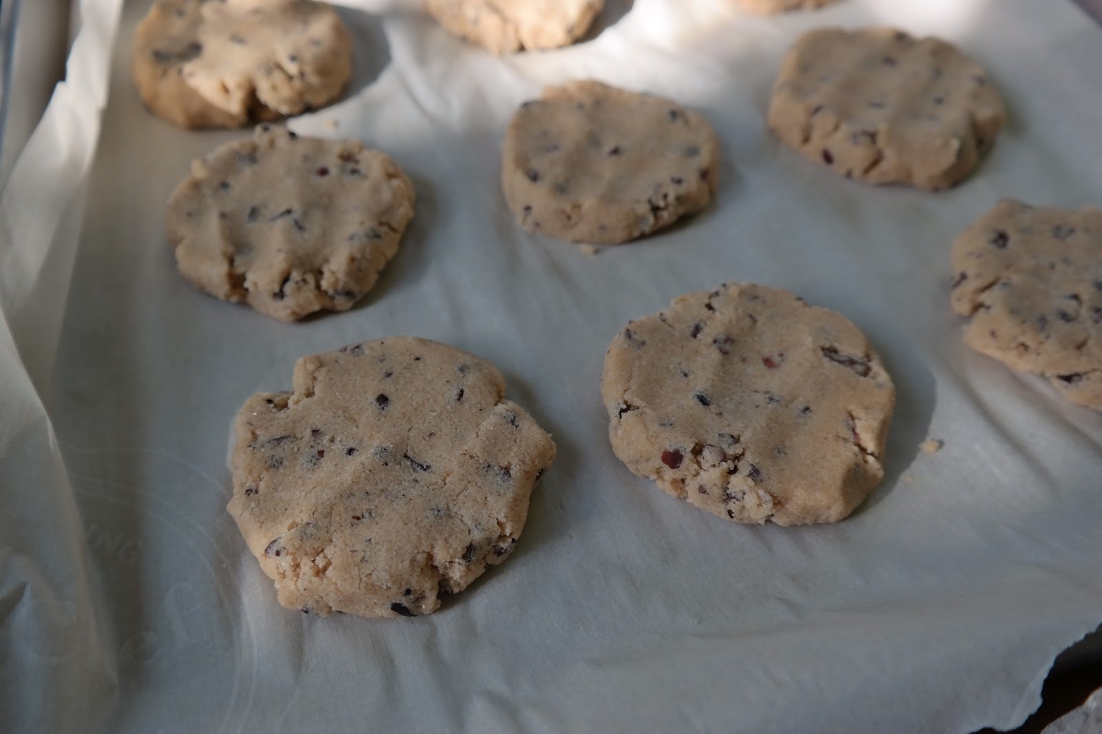 wholegraci. low carb coconutcacao nib cookies with maca + reishi