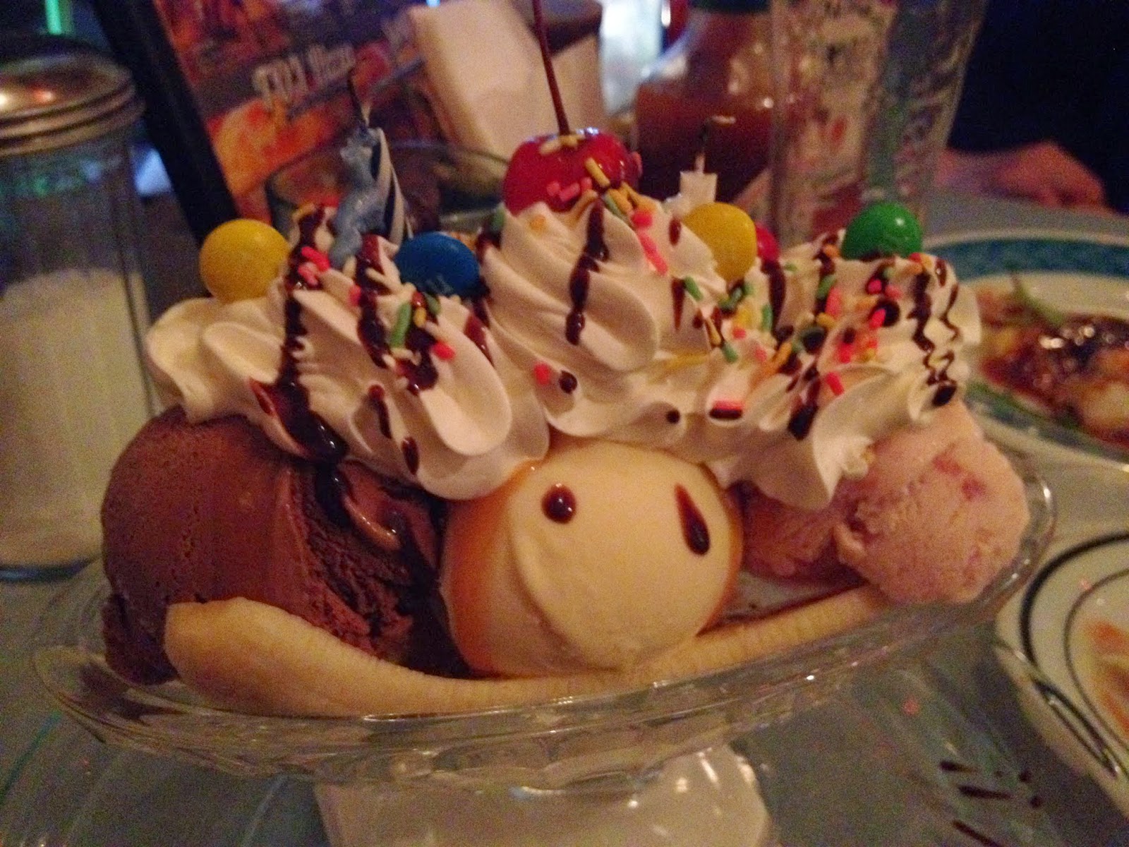 Chaos and Kanji American Retro and Flavor at the Toy Box Cafe, Koshigaya