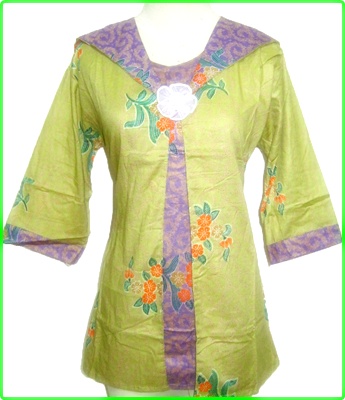 Model baju batik wanita modern warna hijau 