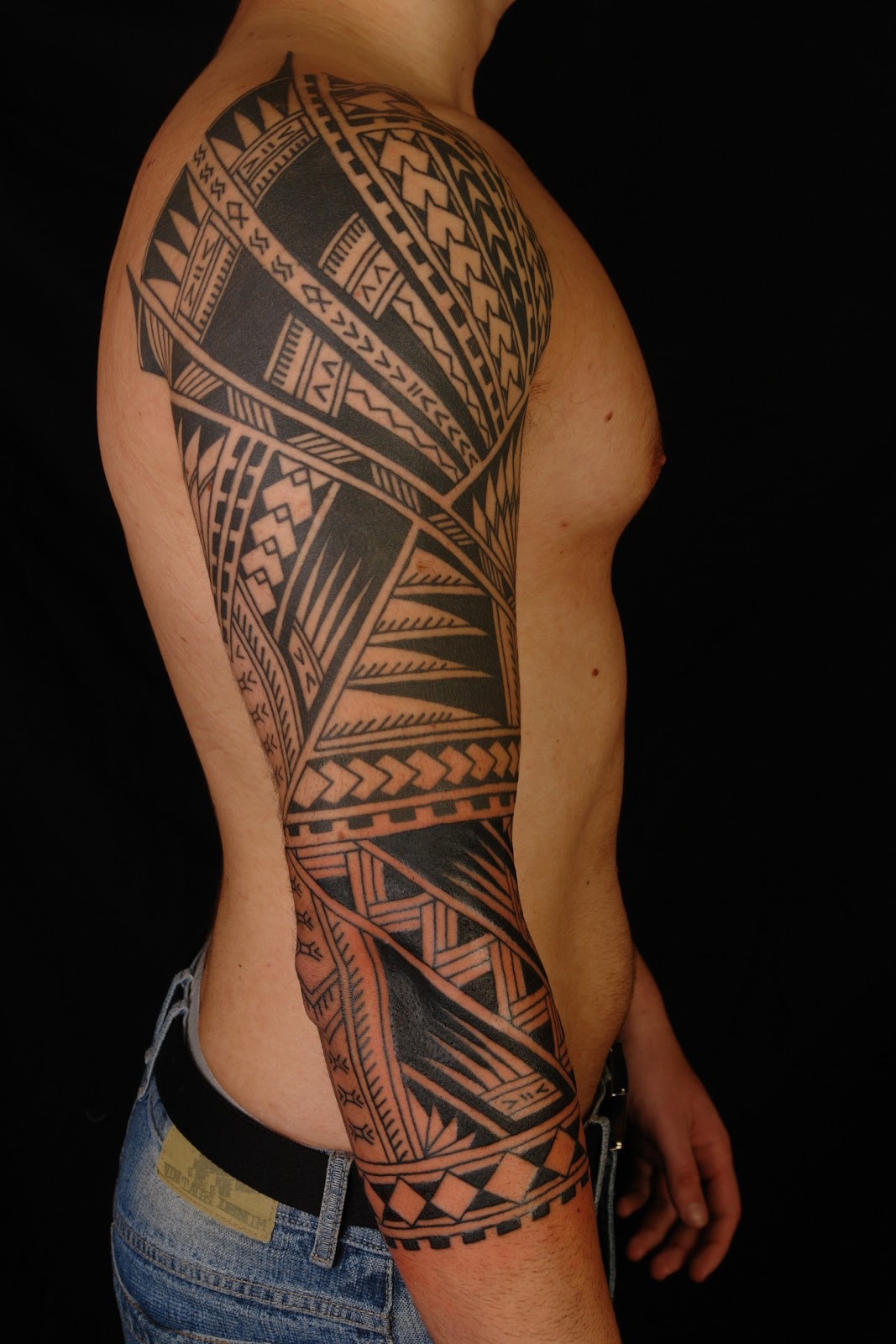 Polynesian Sleeve Extension On