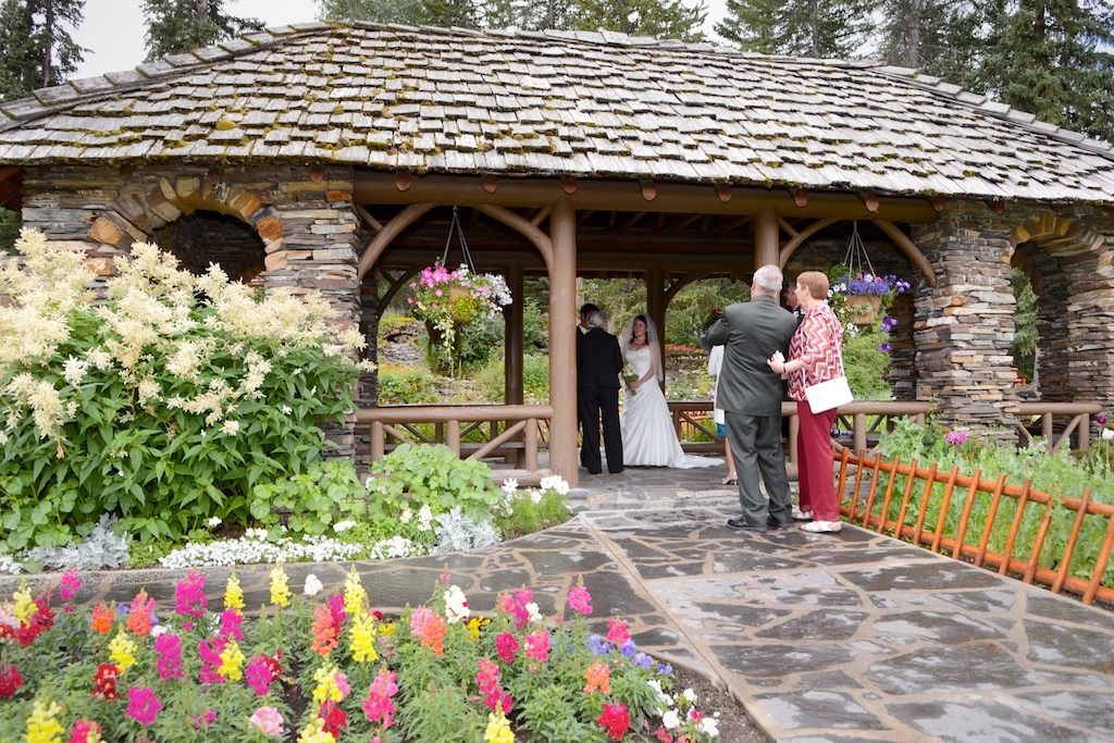 Summer Wedding Cascade Gardens in Banff