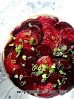 http://salzkorn.blogspot.fr/2013/03/neidlos-karamellisierte-rote-bete-tarte.html