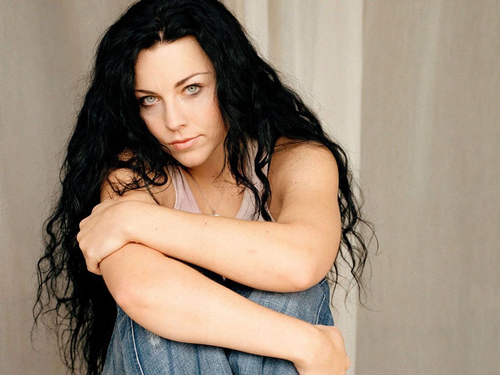 girl style: American Popular Singer Amy Lee Wallpapers