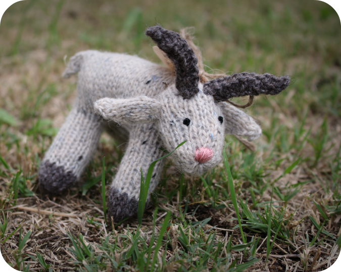 Never Not Knitting A Knitted... um... Goat